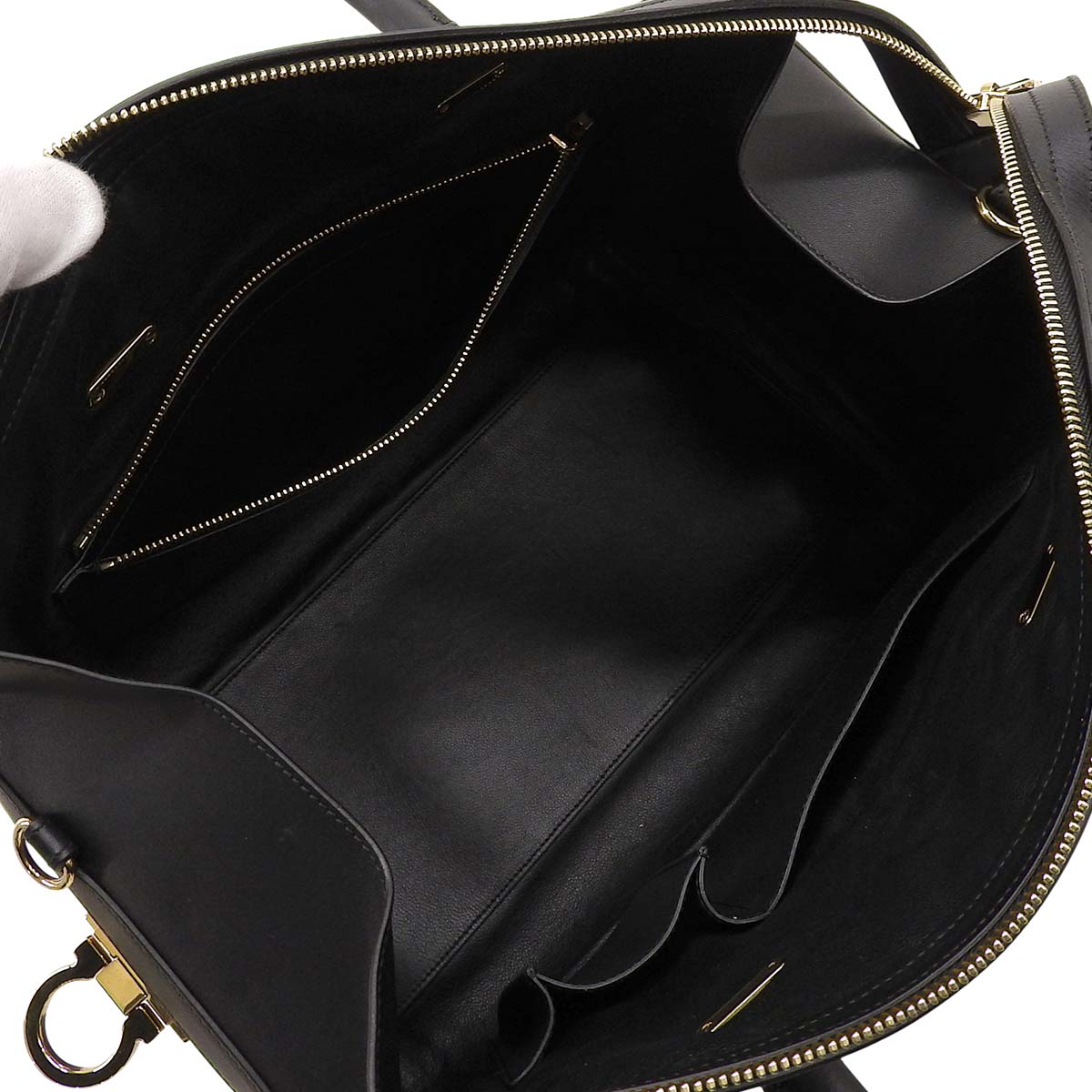 フェラガモ FERRAGAMO ガンチーニ 2WAYボストンバッグ ハンドバッグ ショルダー ななめ掛け レザー ゴールド金具 ブラック レディース 4704