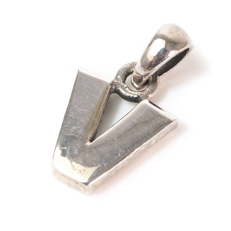 アルファベット ペンダント u すべての商品 | ろーぐす オンラインショップ |ペンダントトップ