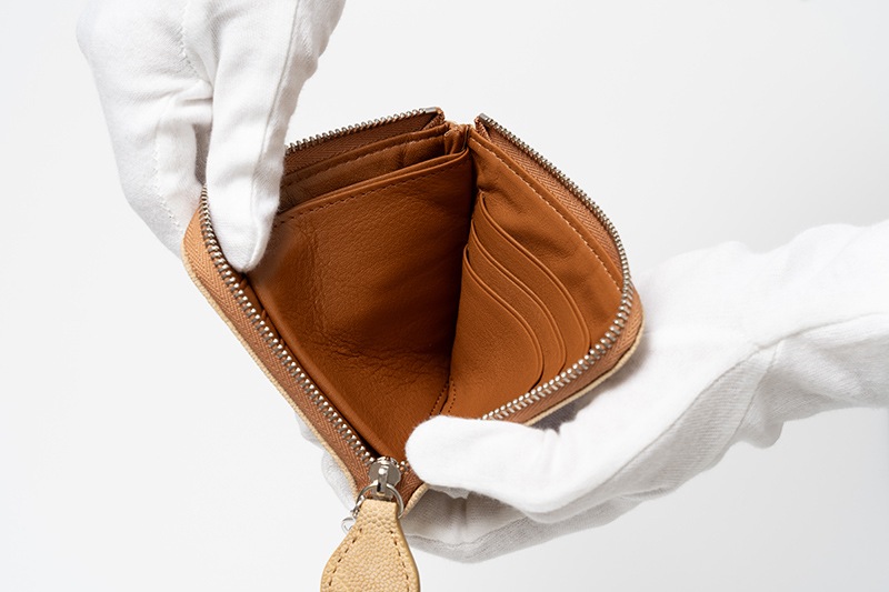 ��10��ǯ�����chapllin ����åץ�� �ߥ˥�����å� �̥�� ����ե���ȥ쥶�� �̷�������å� "ELEPAHANT LEATHER WALLET" CPMW-L-EL-NUME