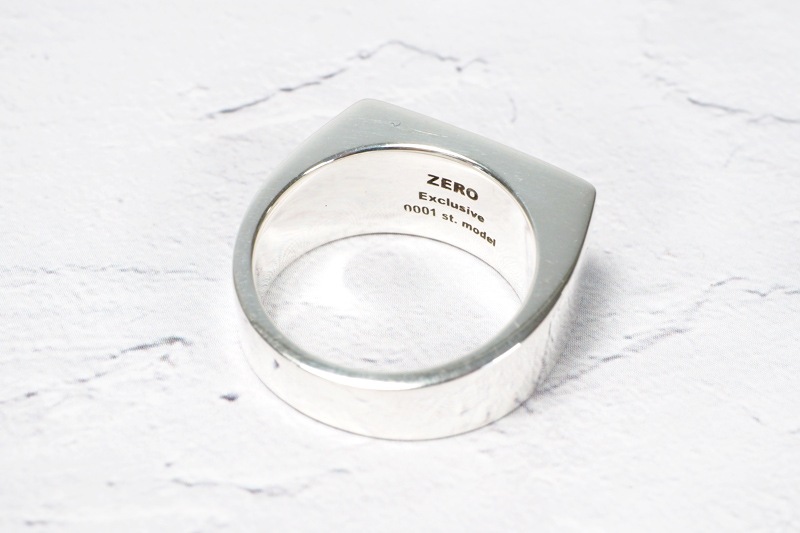 ZERO   ء"SIGNET RING"SIGNET EXCLUSIVE