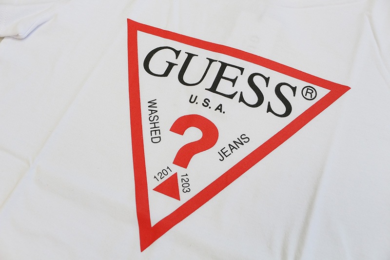 �ں߸˰��ݥ�����50��OFF��GUESS ���� ������� Ⱦµ T����� "TRIANGLE LOGO TEE" YJ2K9405K