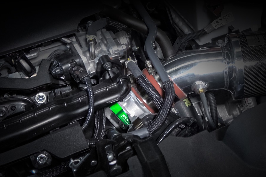 ROJAM スロットルスペーサー アルマイトグリーン ハリアー 80系 2.0L 2WD/4WD ガソリン車用