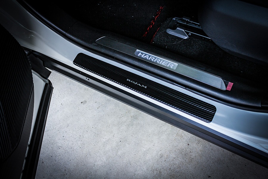 ROJAM カーボンデカール ドアステッププロテクター 4点セット ハリアー 80系用