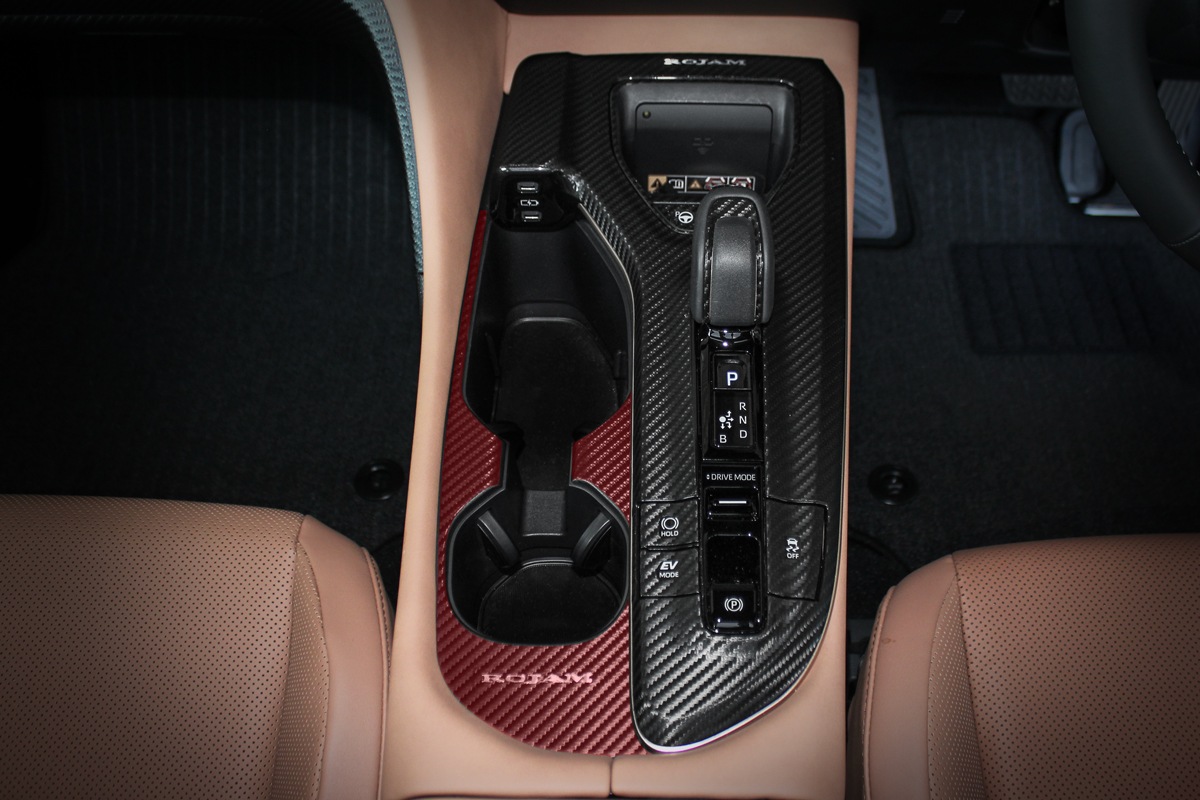 ROJAM カーボンデカール ドリンクホルダーパネルシート クラウンスポーツ用