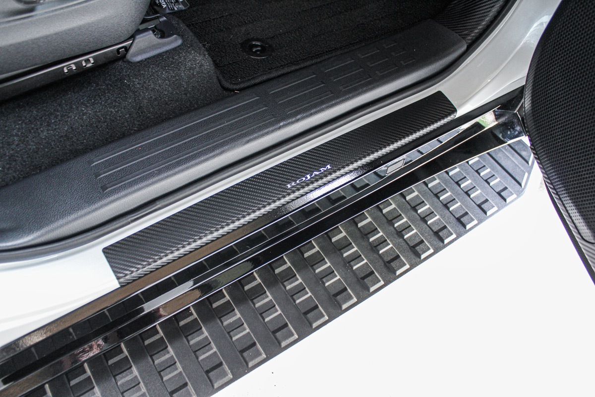 ROJAM カーボンデカール ドアステッププロテクター 4点セット ランドクルーザー 250用