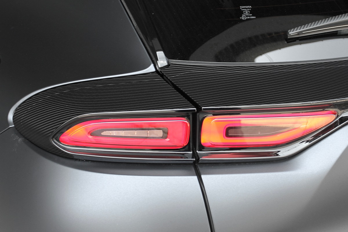 ROJAM カーボンデカール テール クラウンスポーツ用