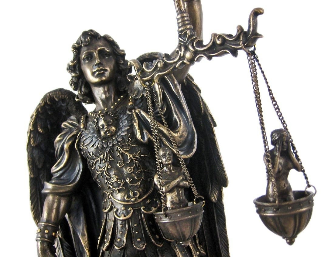 פŷäŷ ߥ Ħ Ħ/ St. Michael Weighing Souls Statue Figure Saint Angel(͢