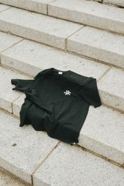 YAWNDAY FACTORY LOGO TEE BLACK