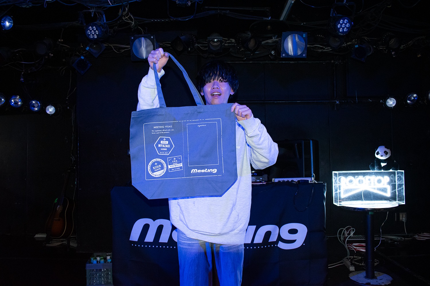 meeting passport tote