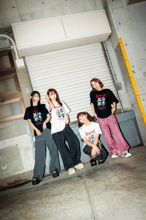 ƤΥ顼塼פ T WHITE