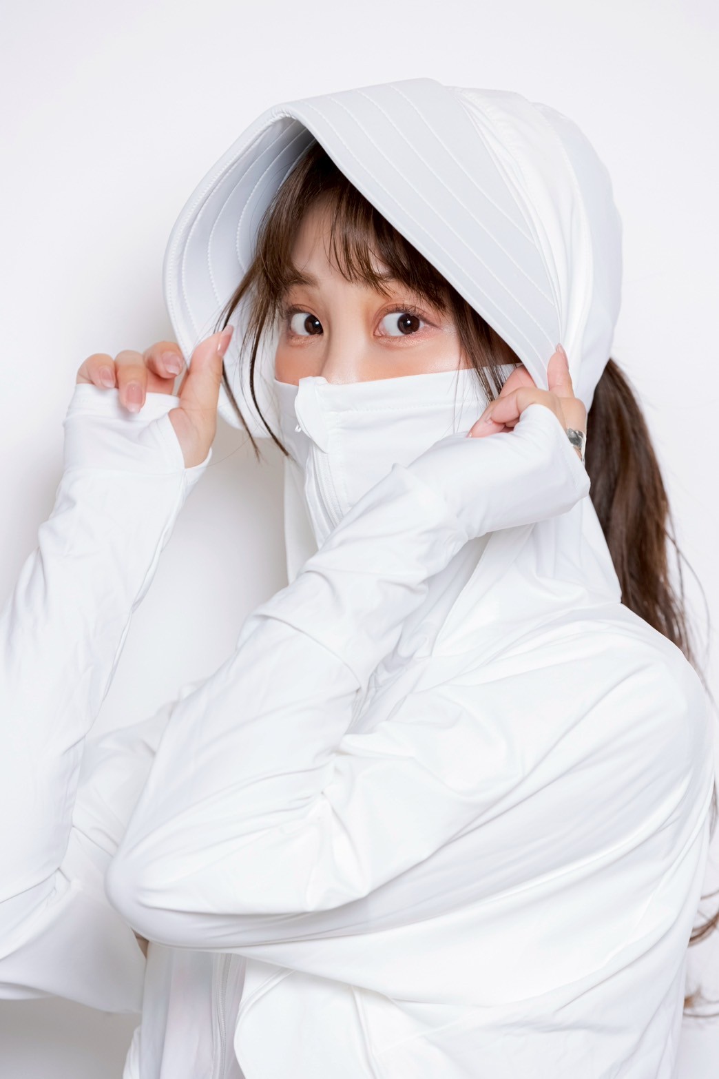 �䴶�ѡ����� WHITE