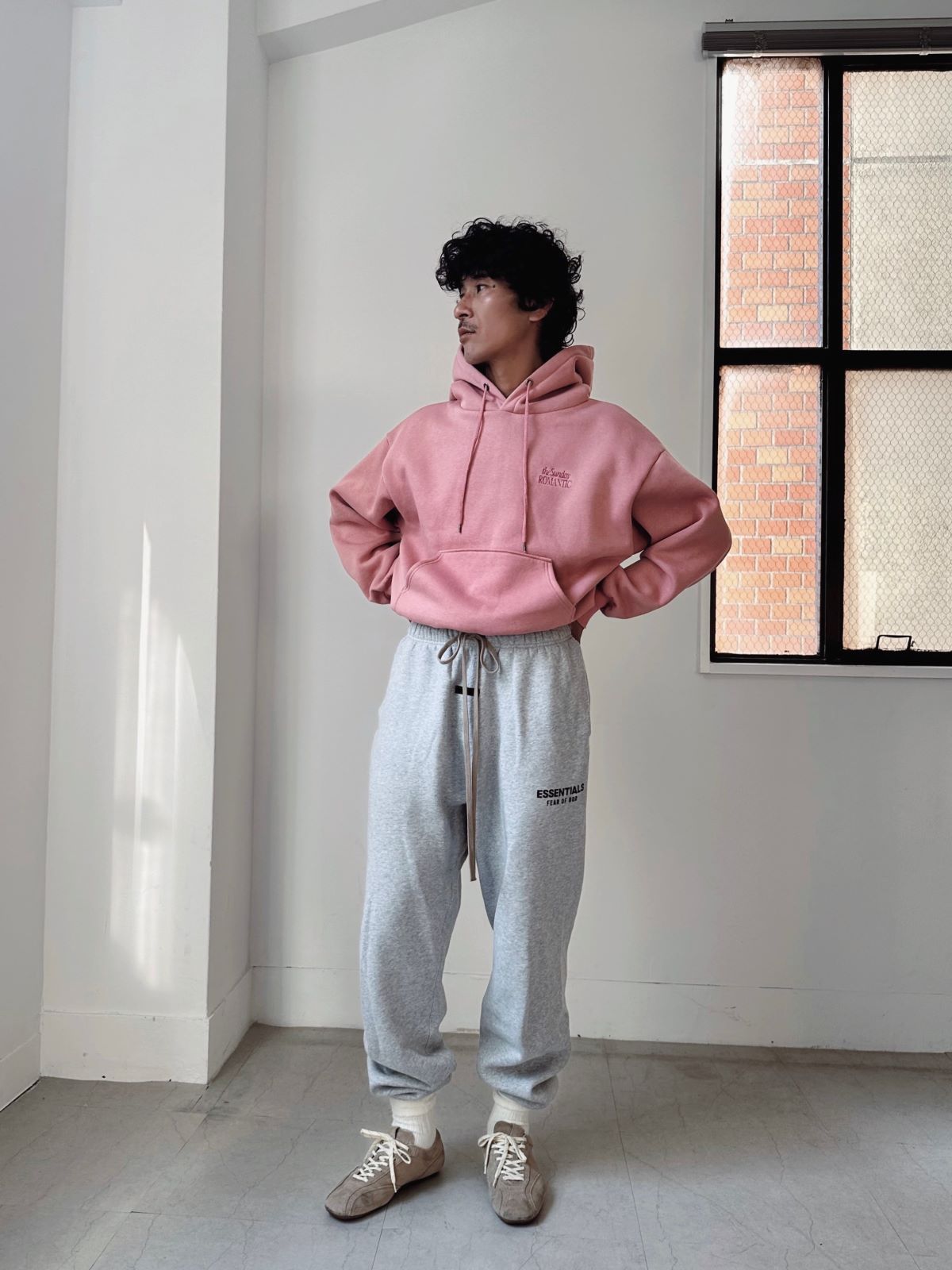 LOGO CROPPED HOODIEUNISEX