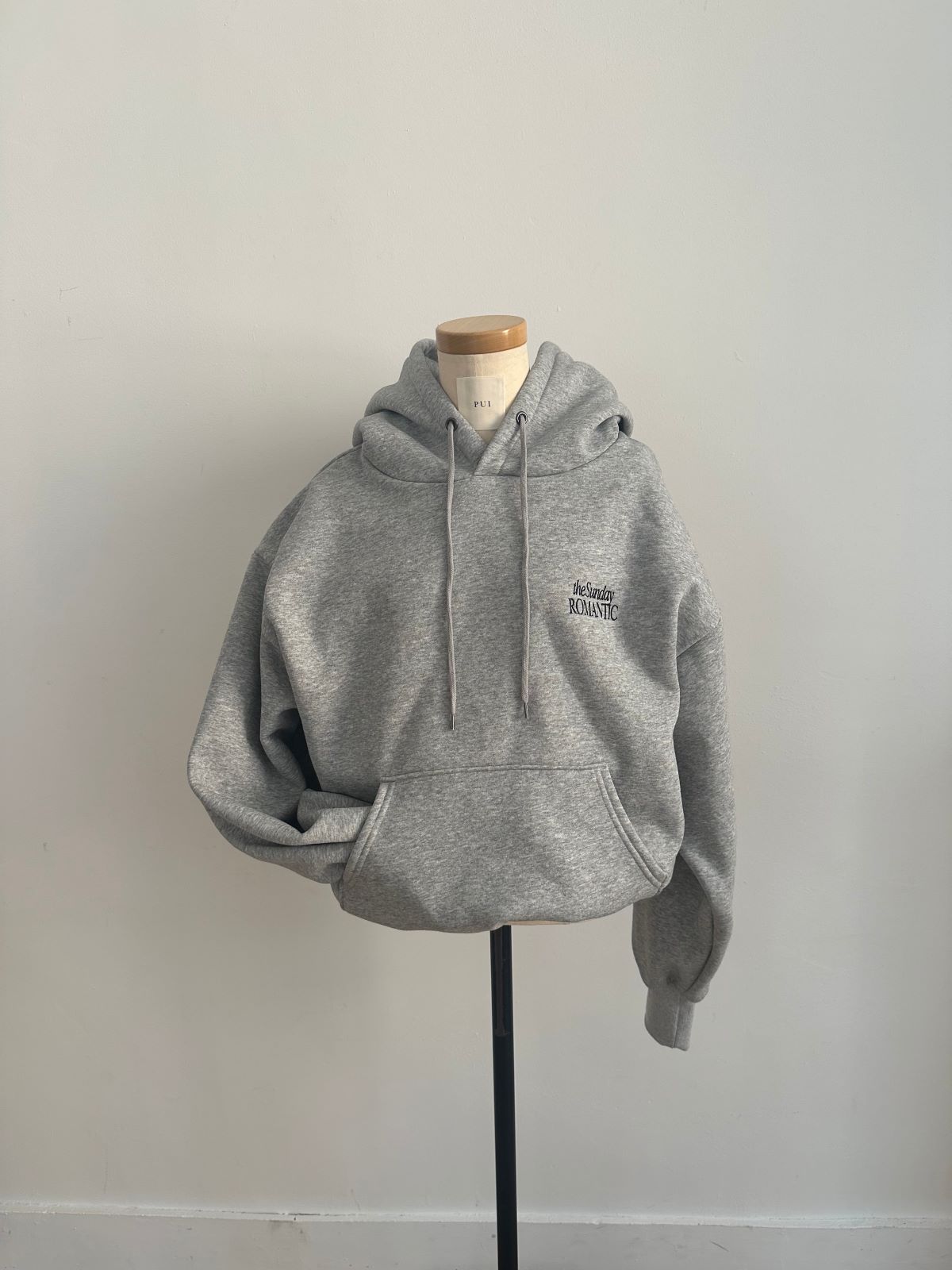 LOGO CROPPED HOODIEUNISEX