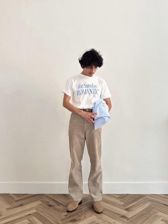 THE SUNDAY ROMANTIC TEE