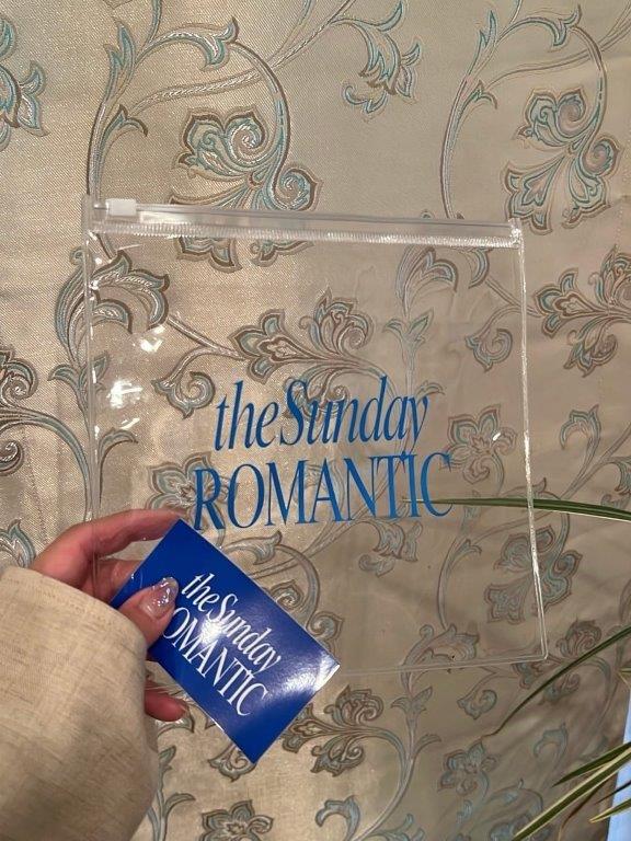 NOVELTY THE SUNDAY ROMANTIC