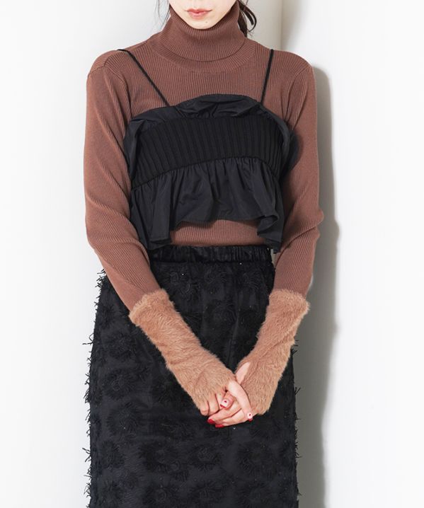 TOPS | ROOM903 online