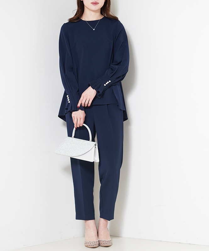 ボリューム袖パール付きセットアップ