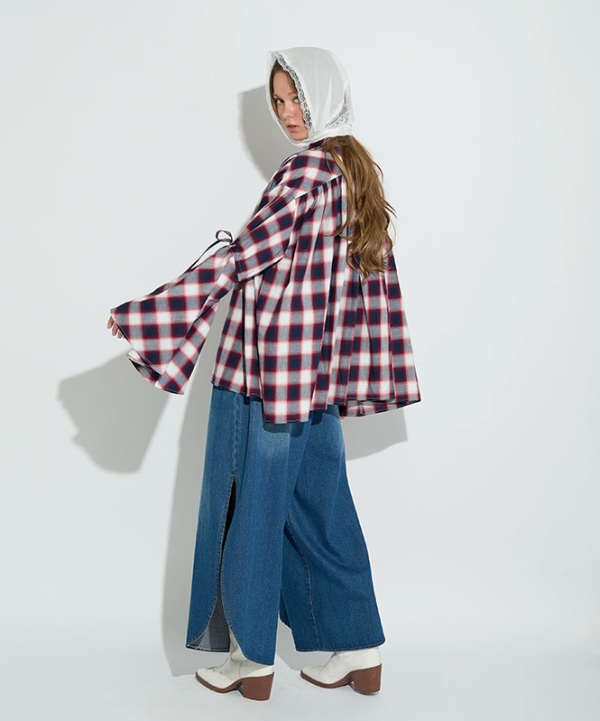 TOPS | ROOM903 online