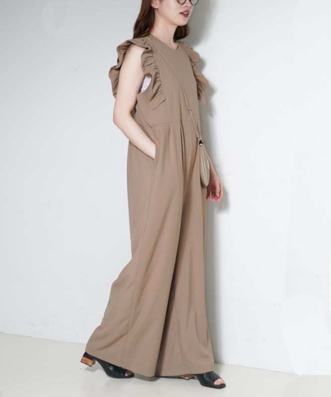 ショルダーフリルジャンプスーツ