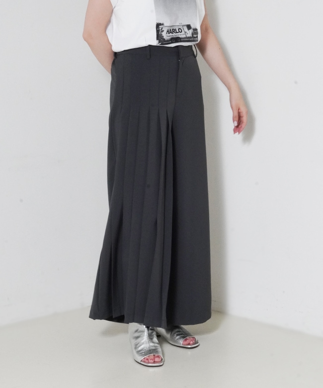 ハーフプリーツパンツ