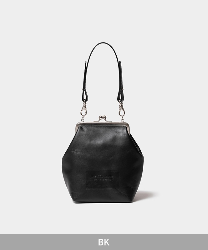 clasp shoulder hand pouch