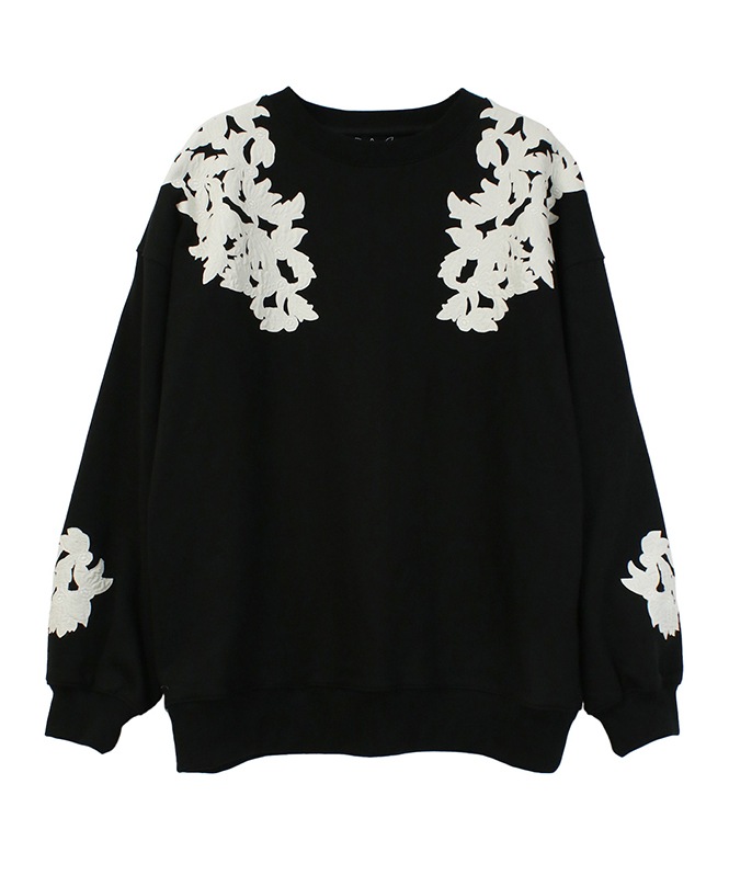 フラワー刺繍スウェット