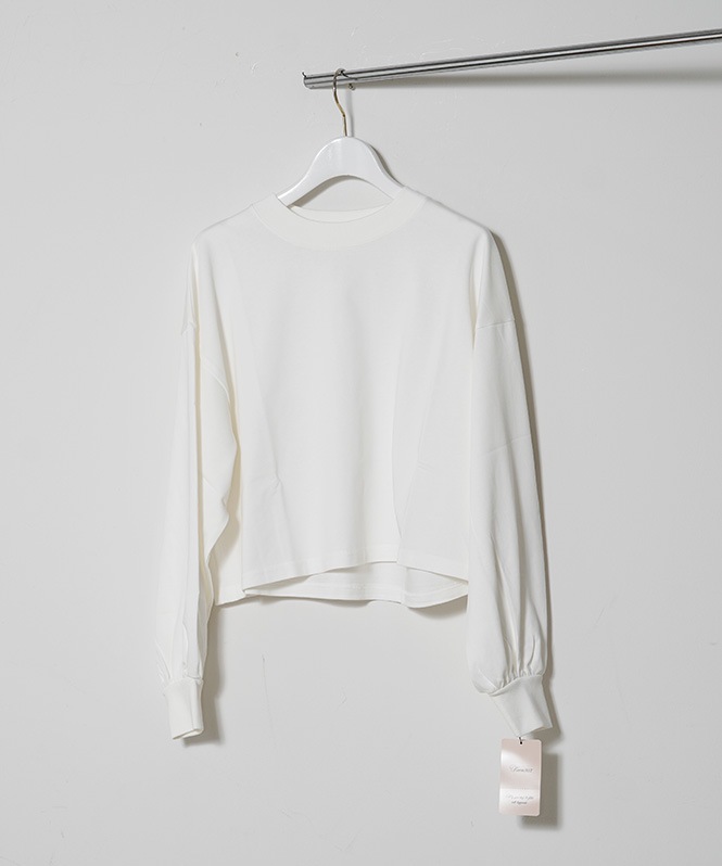 ボリュームスリーブカットプルオーバー