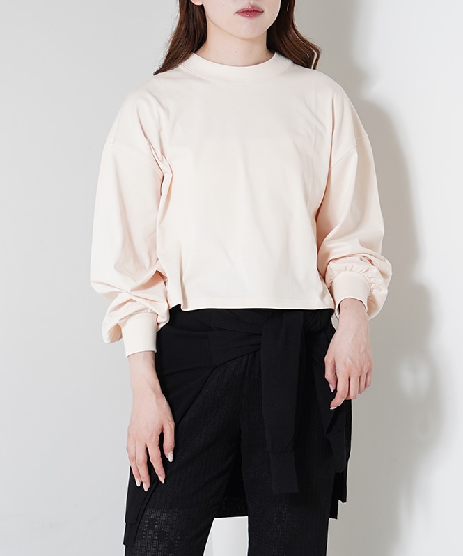 ボリュームスリーブカットプルオーバー