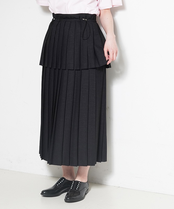 プリーツスカート