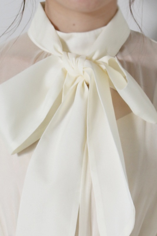 シアーボウタイオールインワン