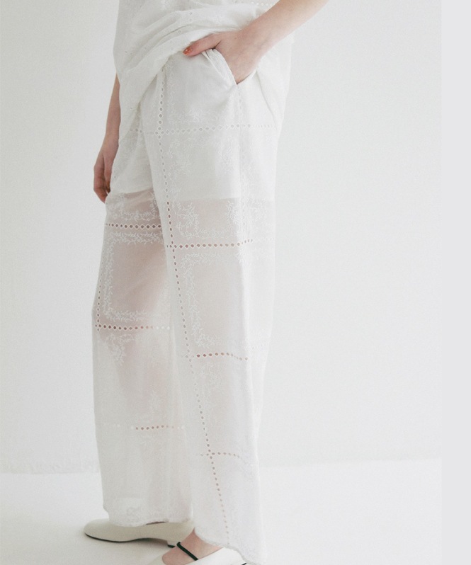 EMBROIDERY LACE CAMI ALL IN ONE | ONEPIECE,サロペット