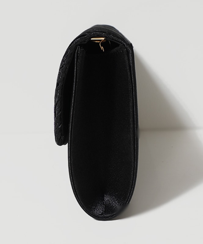 クラッチバッグ