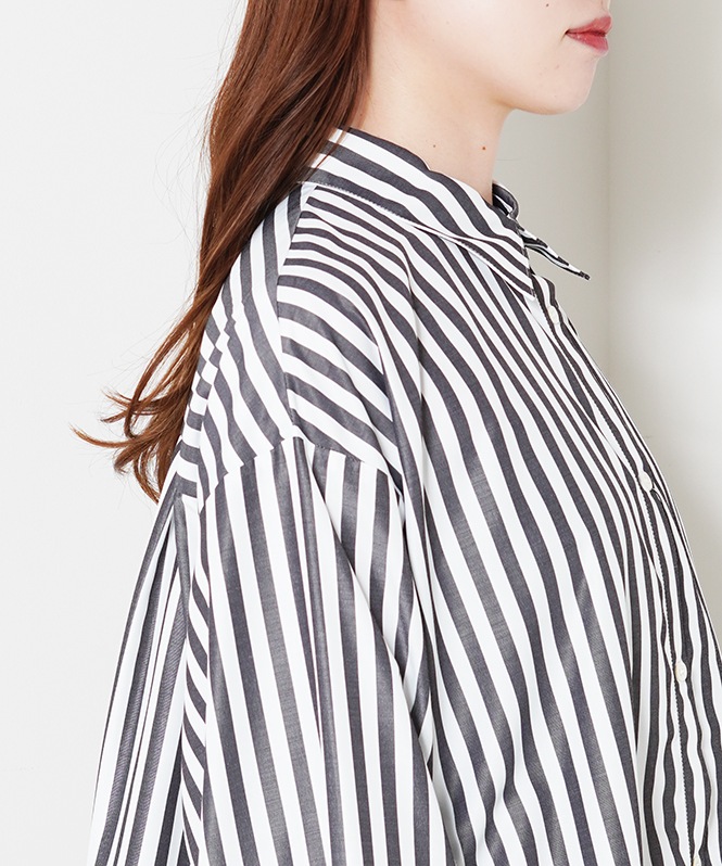 2WAYストライププリントシャツ