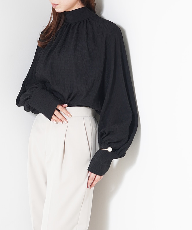 シアーテクスチャーボウタイ風ブラウス
