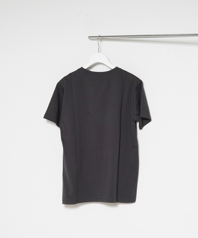 フォトTフラワープリントTシャツ