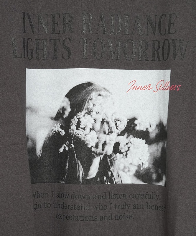 フォトTフラワープリントTシャツ