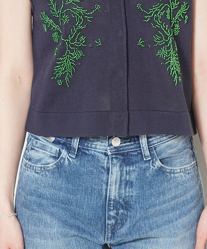 Beased Floral Knit CD
