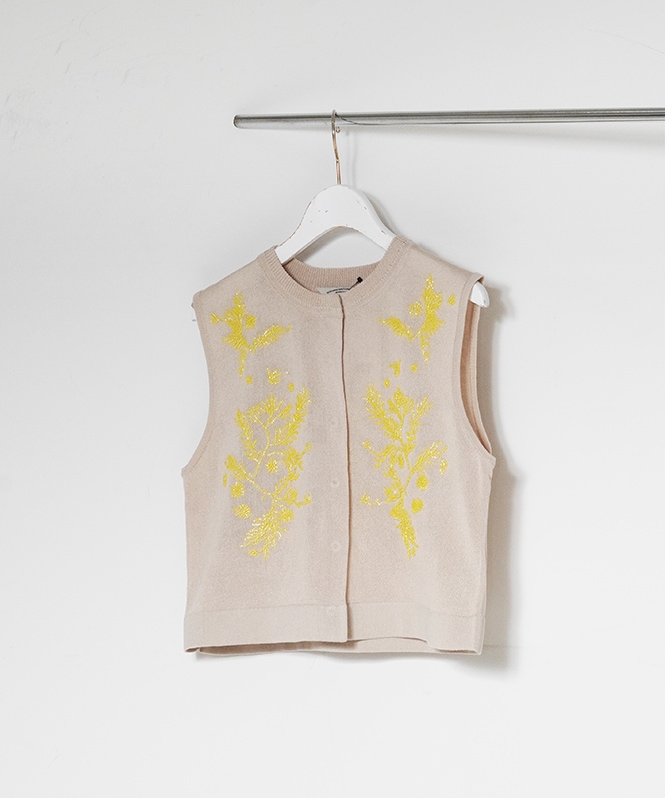 Beased Floral Knit CD