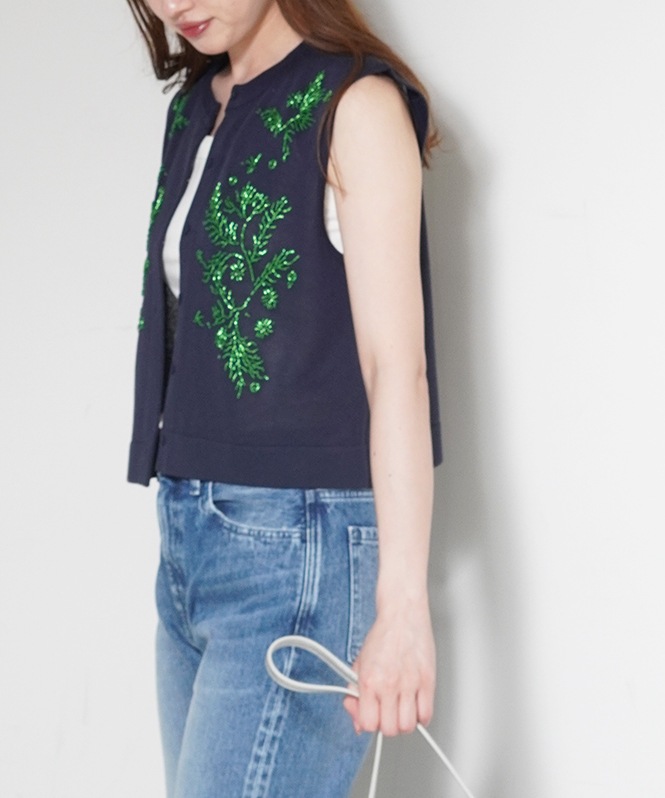 Beased Floral Knit CD
