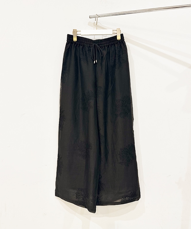ブライト刺繍ライトパンツ | PANTS,ワイドパンツ | ROOM903 online