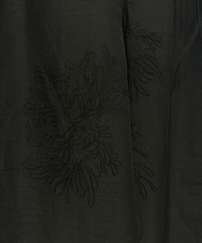 ブライト刺繍ライトパンツ
