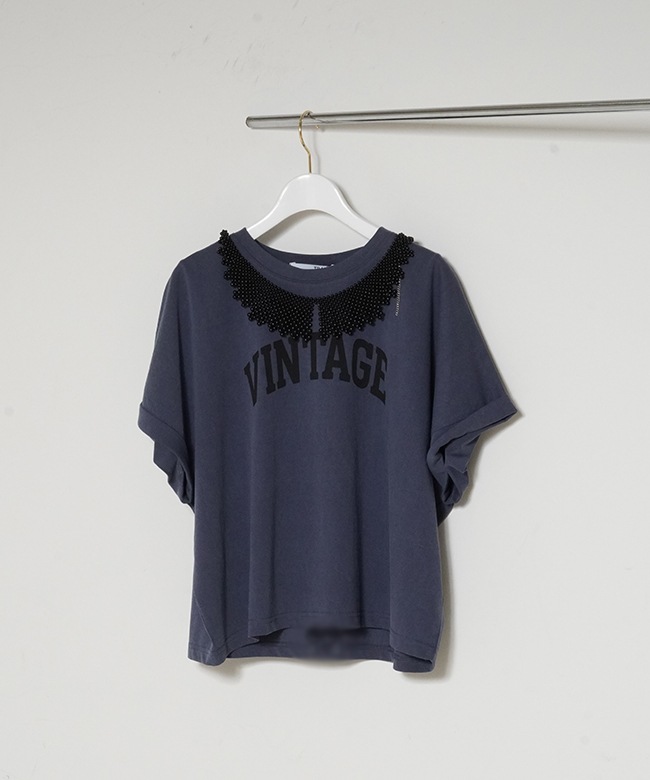 pearl necklace VINTAGE Tee