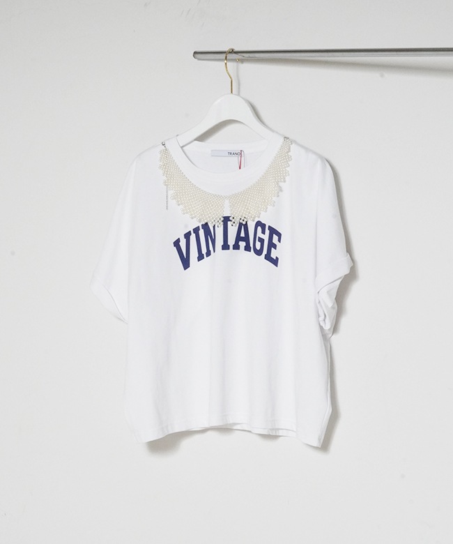 pearl necklace VINTAGE Tee