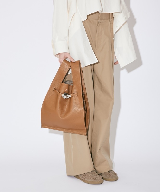 beautiful people laege market bag in shrink leathe