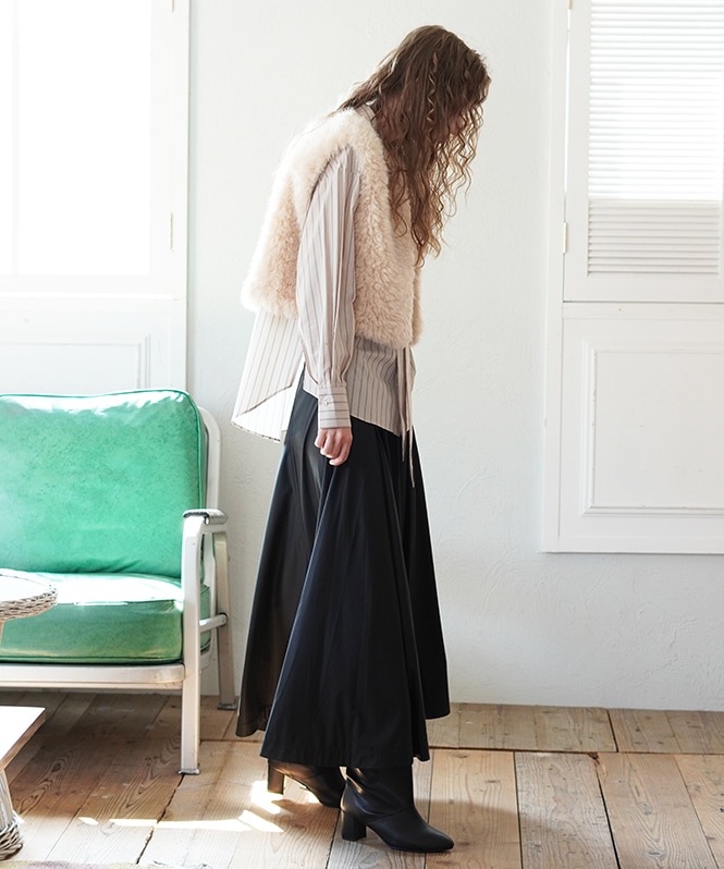 AMLILE ファイクレザーフレアスカート | SKIRT,フレアスカート