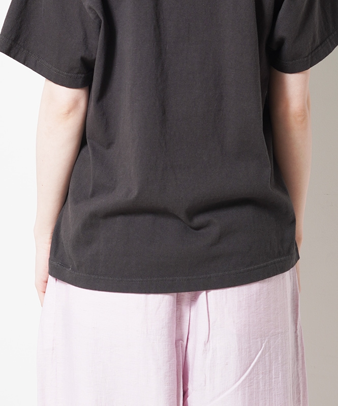 ロゴTシャツ