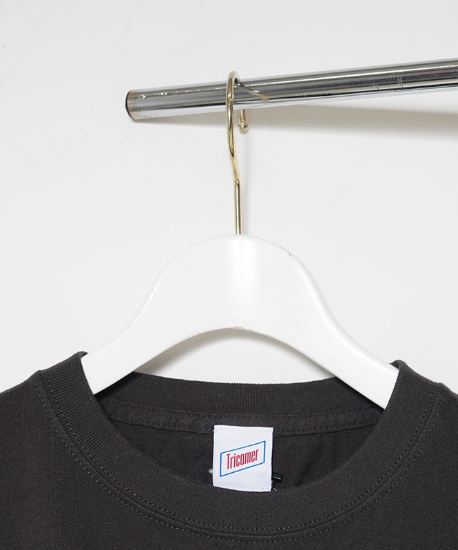 ロゴTシャツ