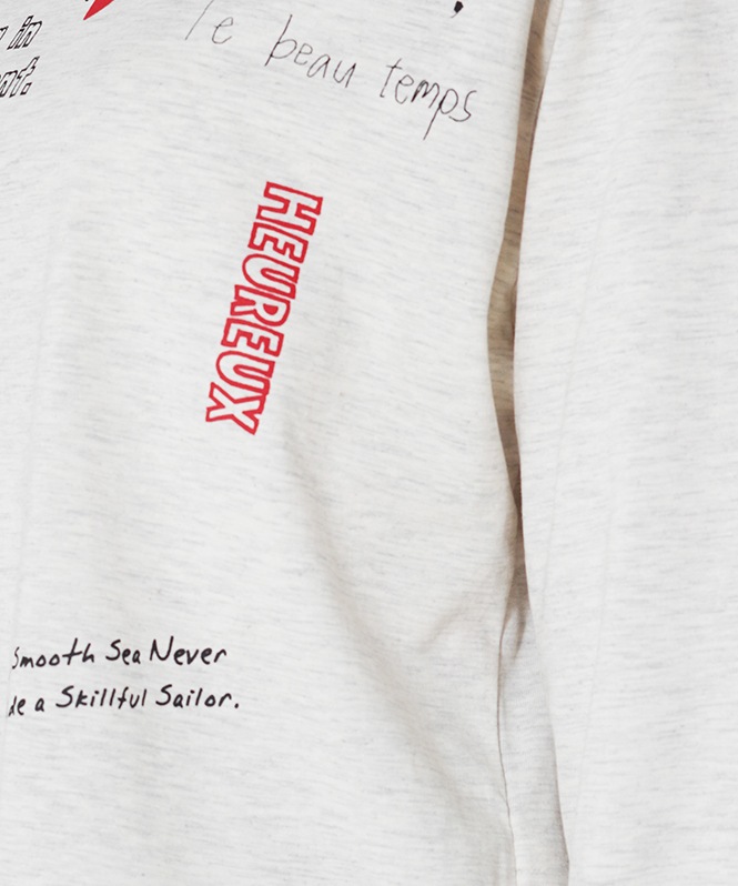 レタリングプリントロングTシャツ