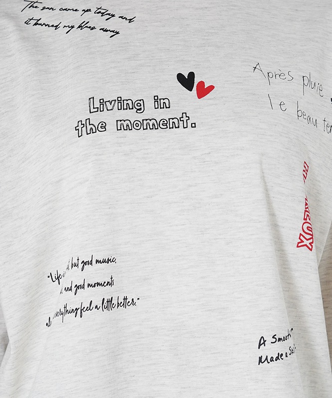 レタリングプリントロングTシャツ