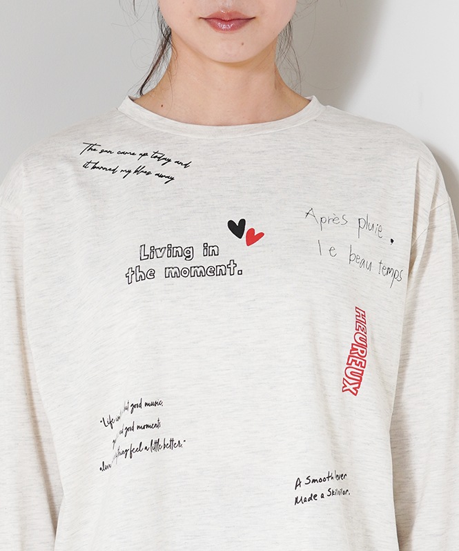 レタリングプリントロングTシャツ